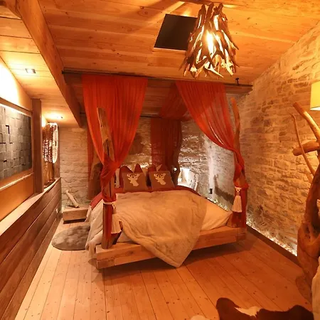 Valhalla Jacuzzi Sauna Cinema Tatil Evi Saint-Hippolyte-de-Caton