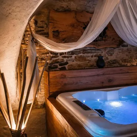 Сasa de vacaciones Atypique , , Climatisé , Spa, Sauna