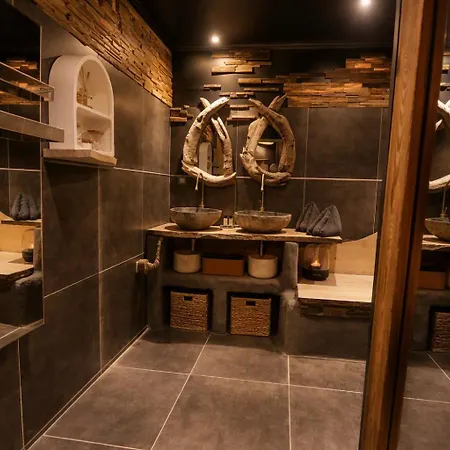 Valhalla Jacuzzi Sauna Cinema